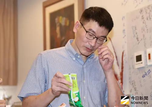 被疑用公費買鳳梨釋迦！梁文傑駁斥：支持農民怎可能用特支費