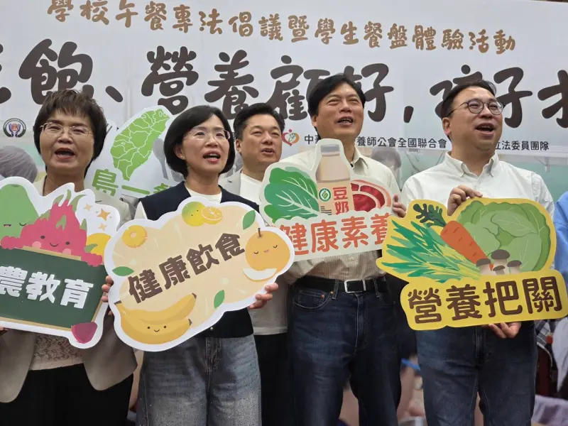    ▲新北市長參選人蘇巧慧、桃園市長參選人黃世杰、宜蘭縣長參選人林國漳、彰化縣長參選人陳素月力挺專法。（圖／記者陳佩君攝，2026.06.23）  