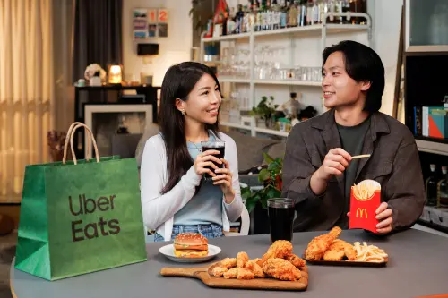 ▲Uber Eats攜手麥當勞推出「超級麥粉挑戰」，用戶可輸入優惠序號「麥粉報到」，可解鎖買一送一、熱賣品項1元購等優惠。（圖／Uber Eats提供）