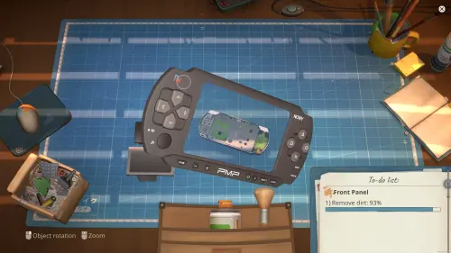 ▲玩家可親手拆解以 PSP 為靈感設計的掌上遊戲機，仔細清潔外殼與零件，享受細緻又療癒的維修過程。（圖／翻攝自 Steam）