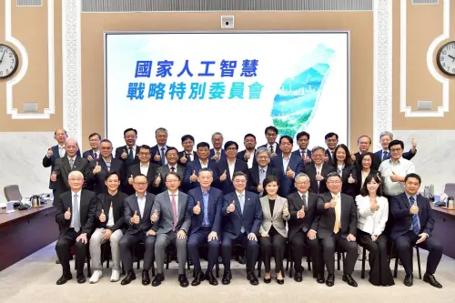 卓榮泰主持國家AI戰略委員會首次會議　成員蔣萬安、盧秀燕都缺席
