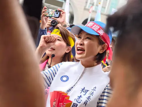 「鐵拳」重擊賴瑞隆？她分析柯志恩1招：更能搶下中間選票