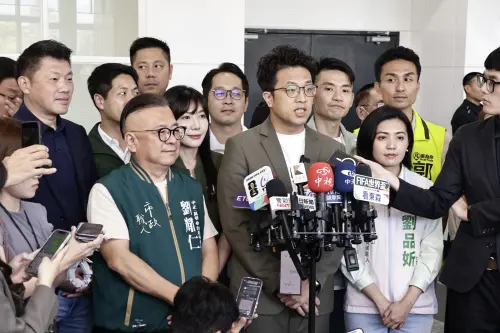 影／蔣萬安滿意度掉卻沒反應在民調上　沈伯洋：對台北來說很正常