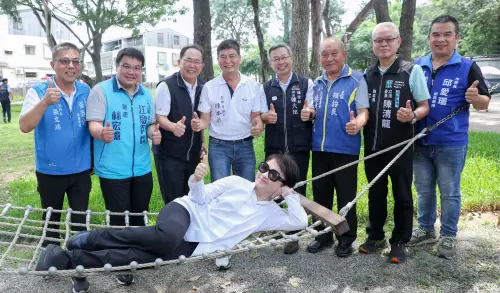 「盧媽加持」發威？高雄藍綠黃金交叉！盧秀燕：我選9次都被看衰