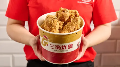 下雨天吃炸雞！「翅腿、炸雞桶」限時優惠全買1送1：大雞腿27元　