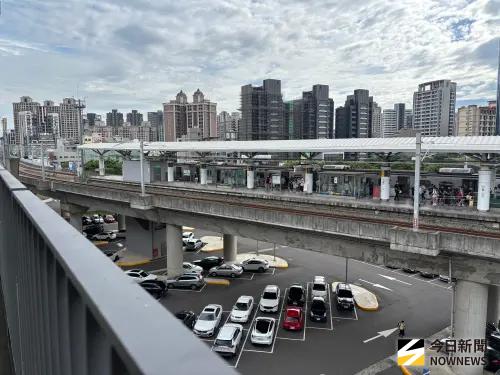 豪大雨炸全台　雙鐵營運受影響！台鐵竹中=竹東啟動公路接駁