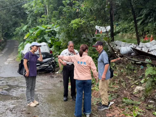 李彥秀挨酸人在美國？曬內湖災區照強勢回擊：風雨後更茁壯