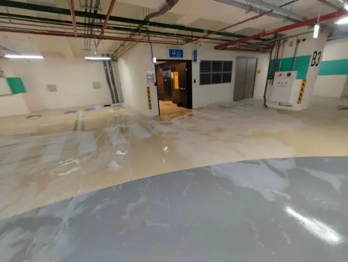 南港經貿社宅地下室變「泡泡海」北市府：釐清消防設備異常