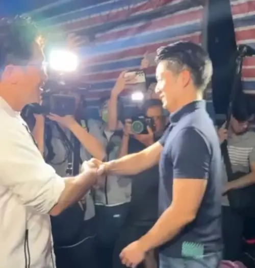 同台握手蔣萬安！被問想不想要面對面溝通？沈伯洋給這答案