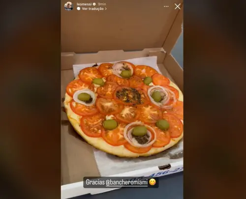 ▲梅西曾在社群曬出一款由邁阿密名店製作的阿根廷傳統拿坡里披薩，由於表面鋪滿番茄與洋蔥、完全不見起司，奇特的賣相曾被網友無情酸為「史上最爛披薩」。（圖／翻攝自 Lionel Messi IG）