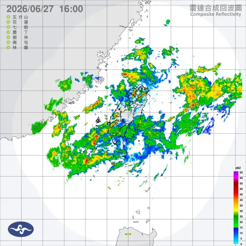 ▲最新雷達回波圖直擊，結構紮實的強烈雷雨胞正一路北上，降雨訊號已全面籠罩新北與桃園。（圖／氣象署,cwa.gov.tw）