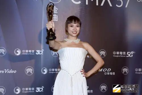 吳蓓雅曾欠15萬房租　出道16年首奪台語歌后：獎金夠付半年了