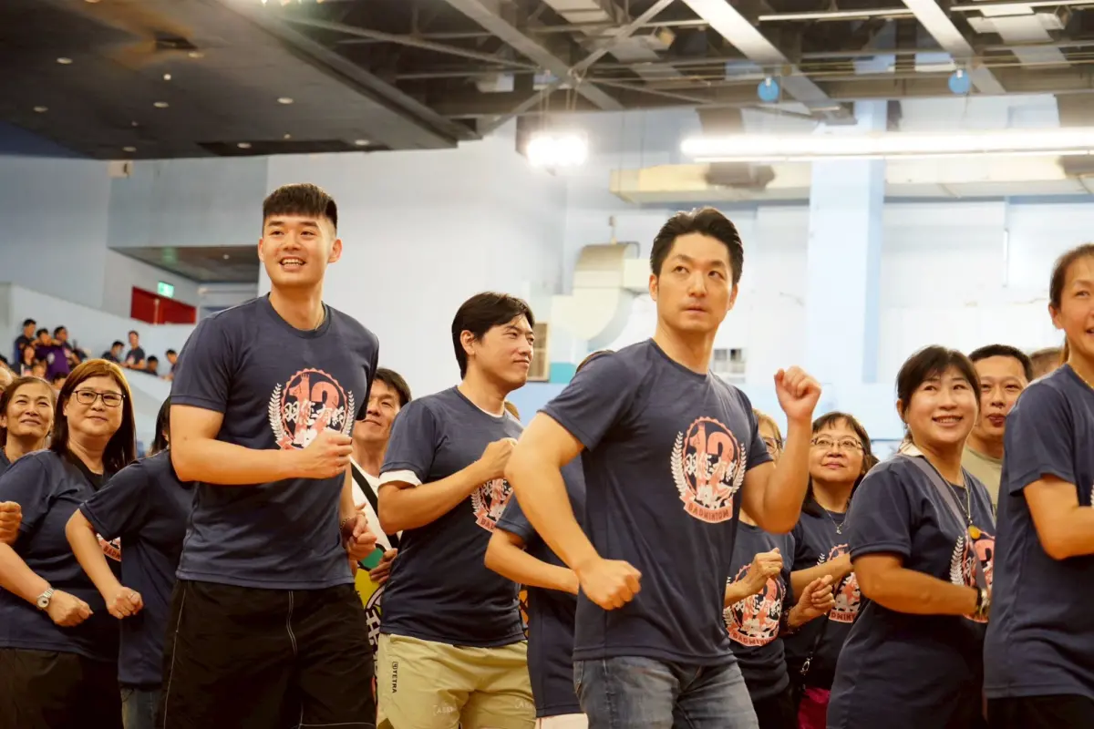 ▲台北市長蔣萬安今（28）日出席全國校長暨台北市學生家長會聯合會羽球公開賽。（圖／台北市府提供）