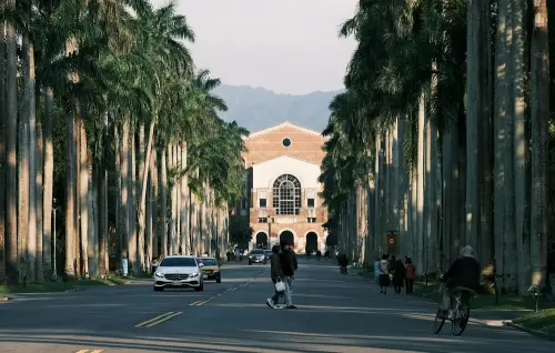台灣最強私立大學確定是它！擠世界排行、追過國立　畢業薪水超高