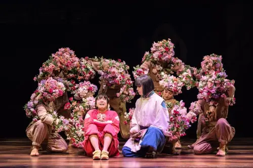 ▲曾創下影史票房紀錄、勇奪奧斯卡最佳動畫長片的《神隱少女》，真人舞台劇世界巡演終於宣布來台，消息一出便吸引大批粉絲搶票。（圖／東寶演劇提供）