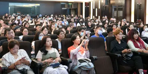 ▲高雄市政府勞工局舉辦職人分享講座活動，吸引超過百位對職涯探索、創業行動有興趣的勞工與市民朋友參與。(圖／高雄市政府勞工局提供)