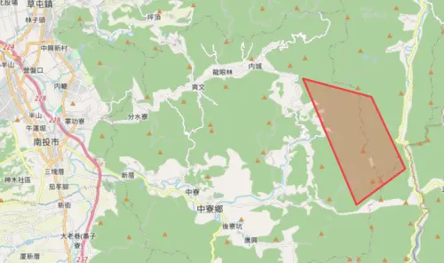 ▲氣象署19時07分氣象署發布大雷雨即時訊息，針對南投縣中寮鄉、國姓鄉發布災防告警。（圖／中央氣象署）