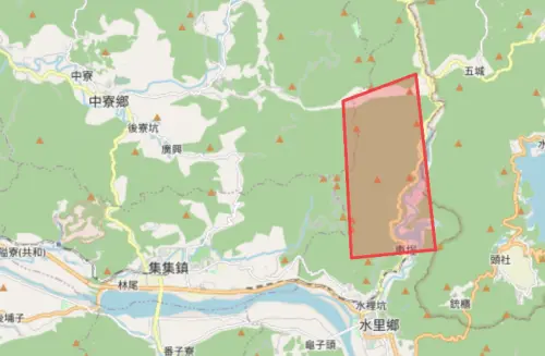 ▲氣象署19時50分氣象署發布大雷雨即時訊息，針對南投縣水里鄉發布災防告警。（圖／中央氣象署）