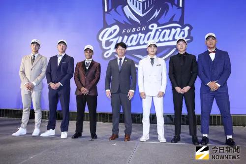 中職選秀最大贏家是誰？網一面倒說富邦悍將：選這1人根本撿到寶