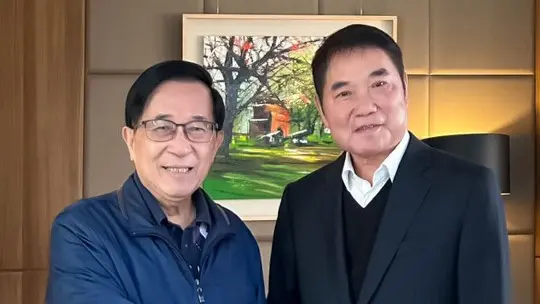 ▲前總統陳水扁曾擔任苗栗縣長鍾東錦的辯護律師，鍾接受《NOWNEWS今日新聞》專訪時，直呼國家虧待陳水扁。（圖／擷取自鍾東錦臉書）