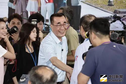李四川同台天道盟、弟涉環保蟑螂！林楚茵反殺：要不道歉退選