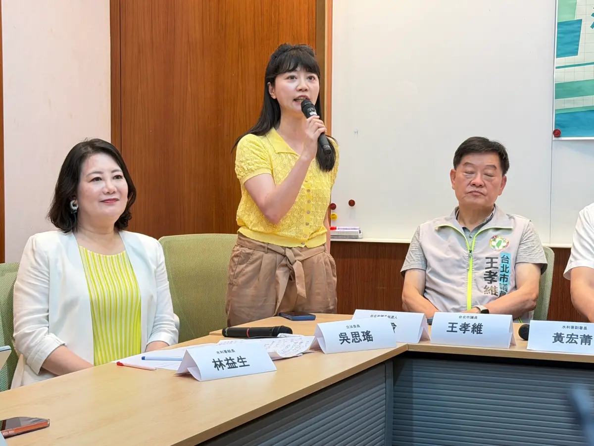 ▲高嘉瑜表示有藍委私下透露李彥秀在淹水時人在美國，狠酸是在享受加州陽光嗎。（圖／記者嚴俊強攝，2026.06.30）