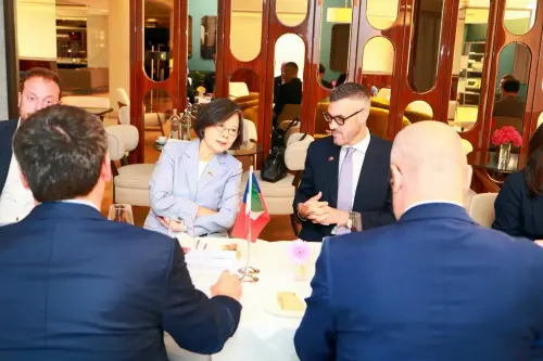 Former President Tsai Ing-wen visits the Italian Senate and exchanges views with Italian lawmakers. (Facebook Tsai Ing-wen)