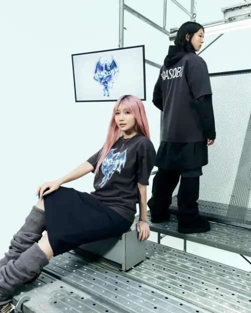 ▲UNIQLO x YOASOBI台灣7月17日開賣。（圖／UNIQLO提供）