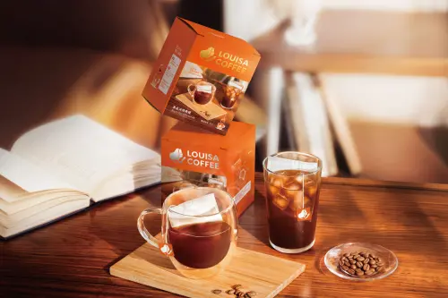 ▲路易莎全新浸泡式咖啡「同價位買一送一」。（圖／路易莎咖啡louisacoffee.co提供）