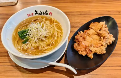 ▲奧特拉麵主打雞清湯、雞白湯等多種口味選擇，主打天然食材長時間熬煮，饕客間口碑頗佳。（圖／奧特拉麵臉書）