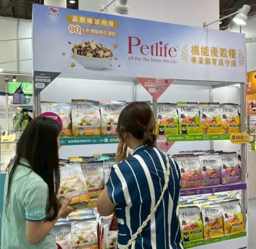 ▲本次展覽統一企業帶來旗下多款人氣商品，完整展示Petlife全系列產品。（圖／統一企業提供）