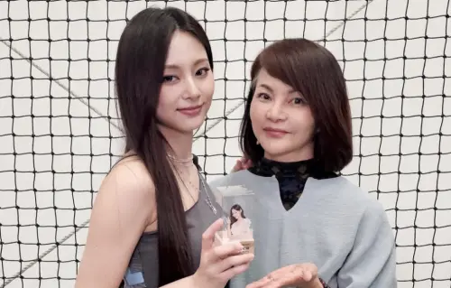 ▲子瑜與媽媽感情超好，人生大小事幾乎都由媽媽做主。（圖／黃燕玲IG@topbeauty_lydia）