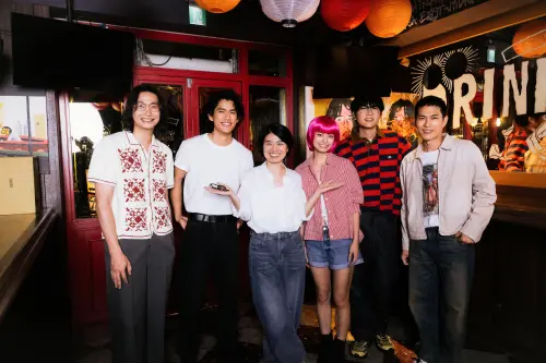 《欠婚》番外篇！嚴藝文首執導MV「連廁所都不敢去」：膀胱快炸了