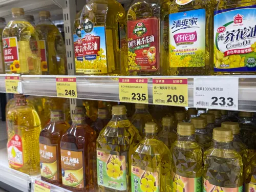 質疑1300噸致癌油流向仍不清！白委提1數字怒轟食藥署