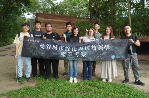 ▲桃園青農實地走訪曼谷植物市集與複合式商業場域，掌握綠色產業的跨界發展趨勢。（圖片來源｜桃園市政府）