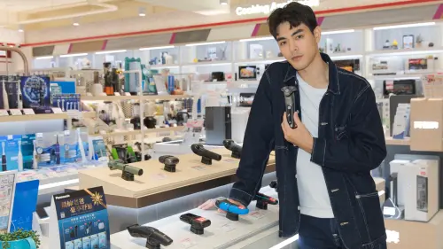 ▲父親節優惠同步開跑，飛利浦、百靈、Panasonic等品牌電鬍刀祭出超值優惠，滿額加價購Dyson、iPhone、iPad、咖啡機、DJI等人氣商品最低699元起。（圖／全國電子提供）