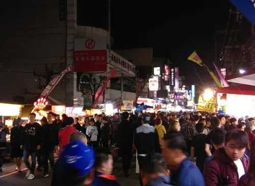 ▲位於嘉義的文化路夜市，今年前4個月就吸引高達455萬人朝聖，成為全台灣最強第一的觀光夜市。（圖/觀光署提供）