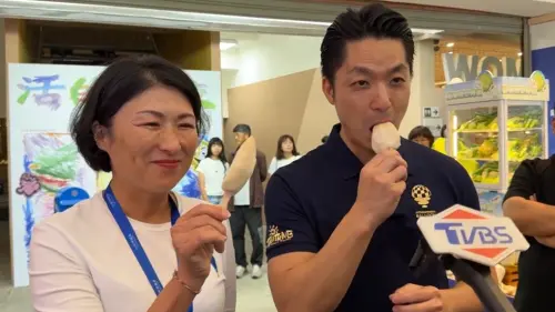 蔣萬安挺台東農民！採購2000箱鳳梨釋迦　還想帶啤酒回台北
