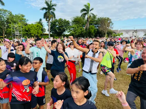 屏東Young有氧Jump千人復古熱舞南州登場
