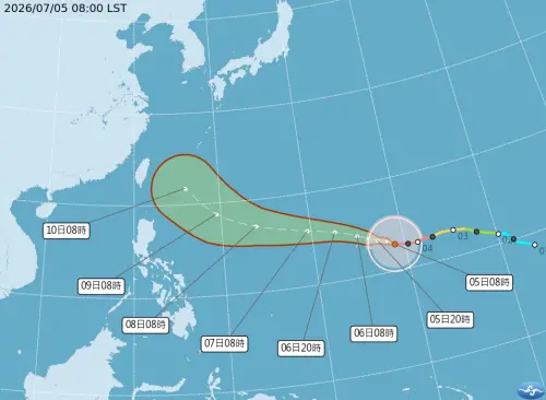 ▲巴威颱風路徑沿著太平洋高壓邊緣南側，持續朝西北西前進，周五抵達台灣東方到琉球南方之間的海面。（圖／中央氣象署cwa.gov.tw）