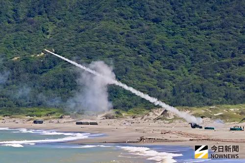 第四作戰區精準飛彈實彈射擊　驗證防空戰力