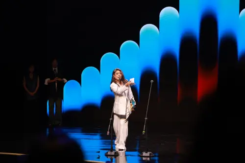 ▲最佳音樂劇類女演員獎由張雅涵（如圖）奪下，今年43歲的她在25歲就赴紐約發展，自嘲「是臺灣最老的新人」。（圖／臺北戲劇獎提供）