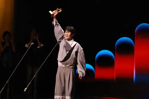 ▲劇場小王子之稱宮能安（如圖）獲得最佳音樂劇類男演員獎，苦盡甘來的他向大家喊話：「不要放棄你自己！」（圖／臺北戲劇獎提供）