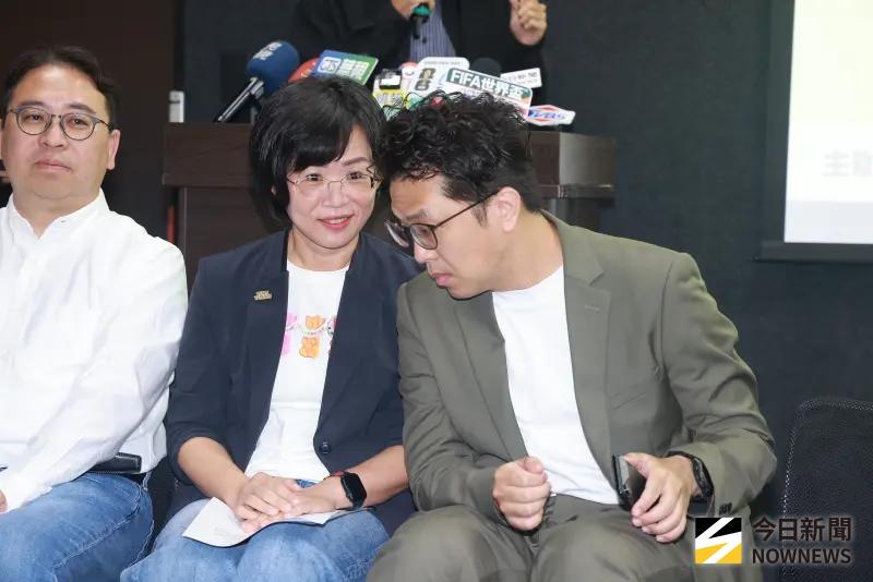    ▲蘇巧慧、沈伯洋。（圖／記者葉政勳攝）  