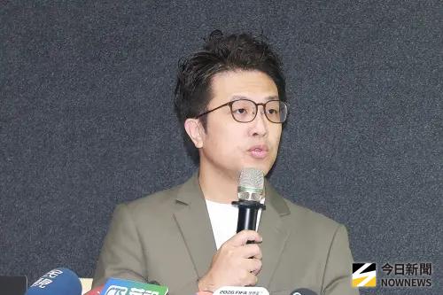 沈伯洋批北市「齊頭式砍樹」！公園處怒駁：自曝不懂市政