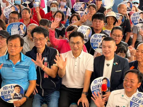藍白聯手搶攻福利牌！江和樹拋普發現金試球　江啟臣點頭比讚