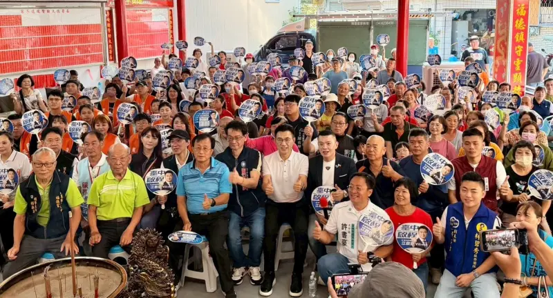    ▲年底選舉台中第一場藍白座談會，今天上午8點在大里區土地公廟口舉行。（圖／江和樹提供，2026.07.08）  
