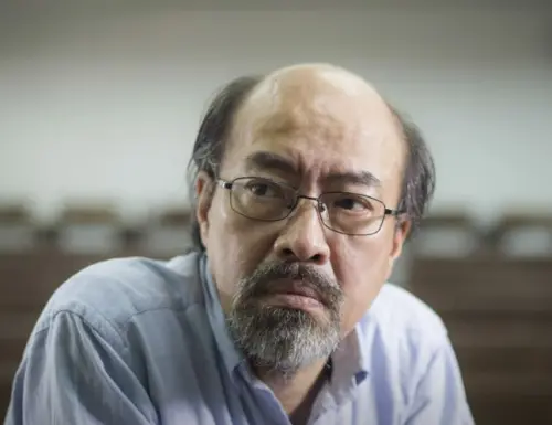 台北戲劇獎惹議！紀蔚然「拒頒獎」稱被粗暴換掉　文化局道歉