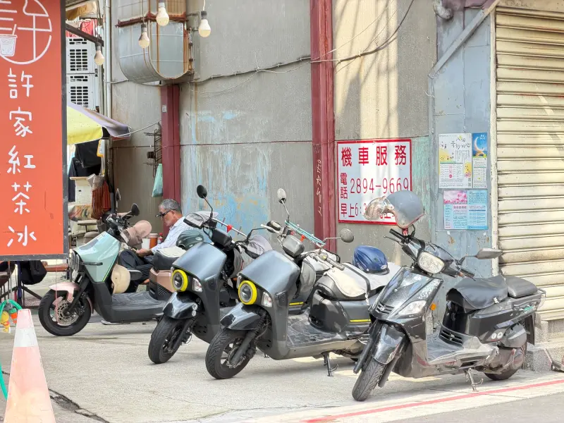 Uber機車載客多餘嗎？北投實測後改觀：觀光客超實用、免苦尋阿伯| 生活| NOWnews今日新聞