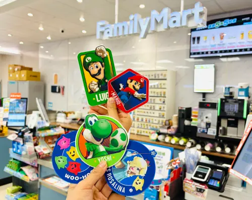 全家送贈品不手軟！買20元飲料冰品「送瑪利歐周邊」　眾扛整籃搶